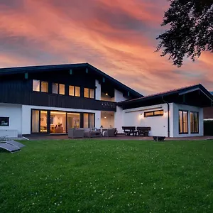 Villa Schmuckstück Am Mit Schnellem Wlan, Sauna, Kamin&fitness, Schliersee